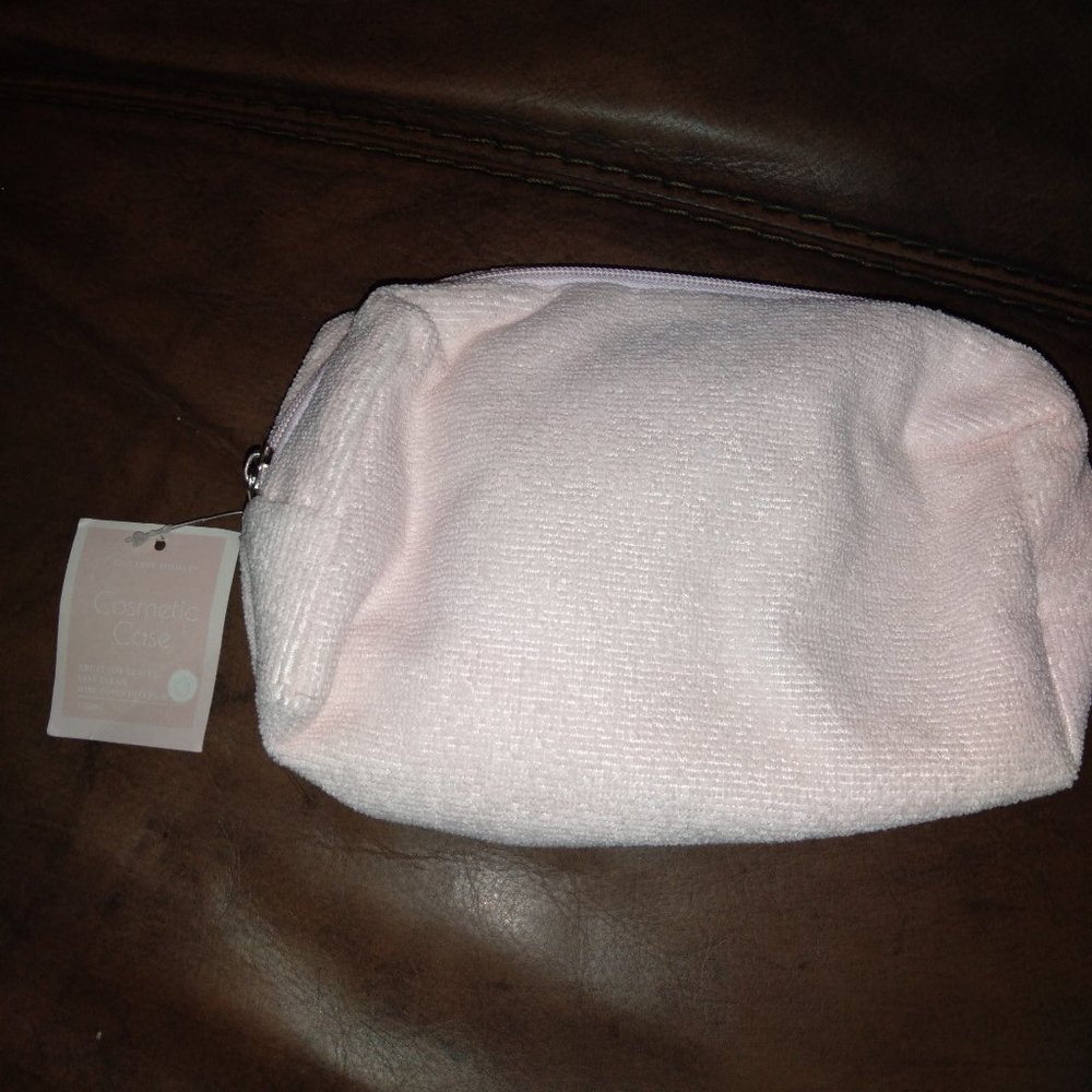 Cosmetic case